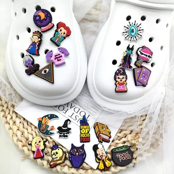 20 adet / takım Ayakkabı Takılar Karikatür Sihirli Gotik Eczacı Tarot Cadı Croc Takılar jıbz Ayakkabı Aksesuarları pvc Ayakkabı Dekorasyon KidsGift