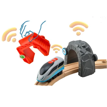 3 adet Akıllı Tren Seti Diecast Akıllı Çocuk oyuncak trenler için Uyumlu Ahşap Parça Tren Elektrikli Oyuncaklar Çocuklar için