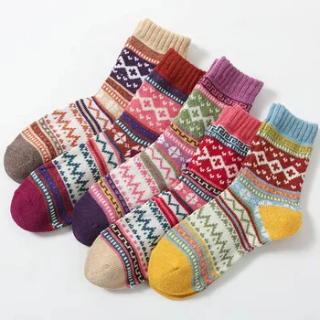 5 Pairs Lot Paketi Kadın Çorap Sonbahar Kış Kar Kalınlaşmış Termal Sıcak Halk-özel Retro İskandinav Tarzı Yün Çorap noel hediyesi
