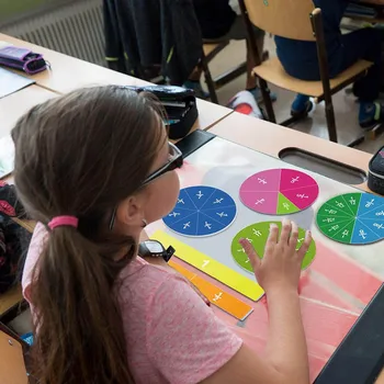 51 adet Gökkuşağı Kesirler Sayma Oyuncaklar Daireler Matematik Bulmaca Oyunu Matematik Manipulatives Erken eğitici oyuncak Çocuklar için Yaş 3+