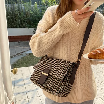 Balıksırtı Flap Omuz Crossbody Çanta Kadın Moda Alışveriş Küçük Çanta Ofis Bayan Ins Rahat Kare postacı çantası Yeni