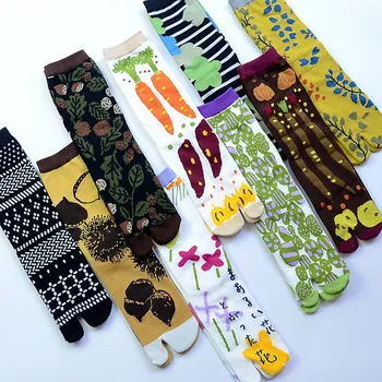 Kadın Karikatür Penye Pamuk İki Ayak Çorap Japon Renkli Jakarlı Bölünmüş Ayak Çorap Çiçekler Sanat Sevimli Orta Tüp Tabi Çorap