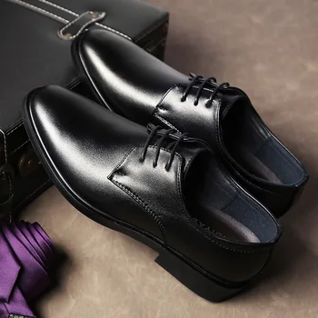 Moda Trendleri Brokar Oyma Iş Elbise Hakiki Deri erkek ayakkabısı Düğün Ayakkabı Rahat Ofis iş ayakkabısı Erkek Oxfords