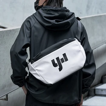Premium PVC Deri erkek omuzdan askili çanta 11 inç Tablet Su Geçirmez Fermuar Hırsızlığa Karşı Göğüs Çantası Anahtarlık ile Moda Hip-hop Çanta