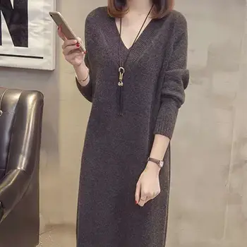 Sonbahar Örme Elbise Bayan Casual V Boyun Uzun Kollu Gevşek Orta Uzunlukta Elbise Yeni Kore Katı Dip Düz Kazak Elbiseler