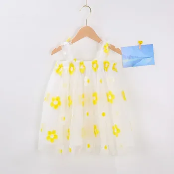 Yeni Bebek Kız Elbise Yaz Moda Jartiyer Nakış Küçük Çiçek Tatlı Sevimli Prenses Elbiseler 1st Doğum Günü Kız Etek Hediye