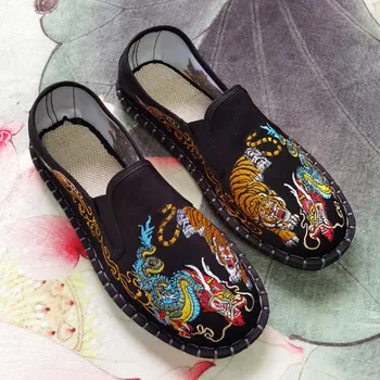 Çin Tarzı erkek Kaplan Işlemeli Loafer'lar Yaz nefes alan günlük ayakkabılar Erkekler Düşük Kesim Slip-on Tuval Flats Erkekler Ejderha Loafer'lar