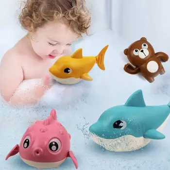 Çocuk plaj oyuncakları Banyo Oyuncakları Köpekbalığı Tipi Wind-up Yüzme Kuyruk Sallayarak Dönen Cihaz Bebek Oyuncak kirpi balığı Ayı